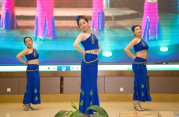 廣州豐泉餐飲公司2017年會暨迎春晚會