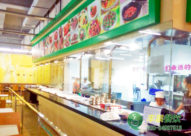 豐泉餐飲飯?zhí)贸邪私鈬?yán)格的食材采購標(biāo)準(zhǔn)